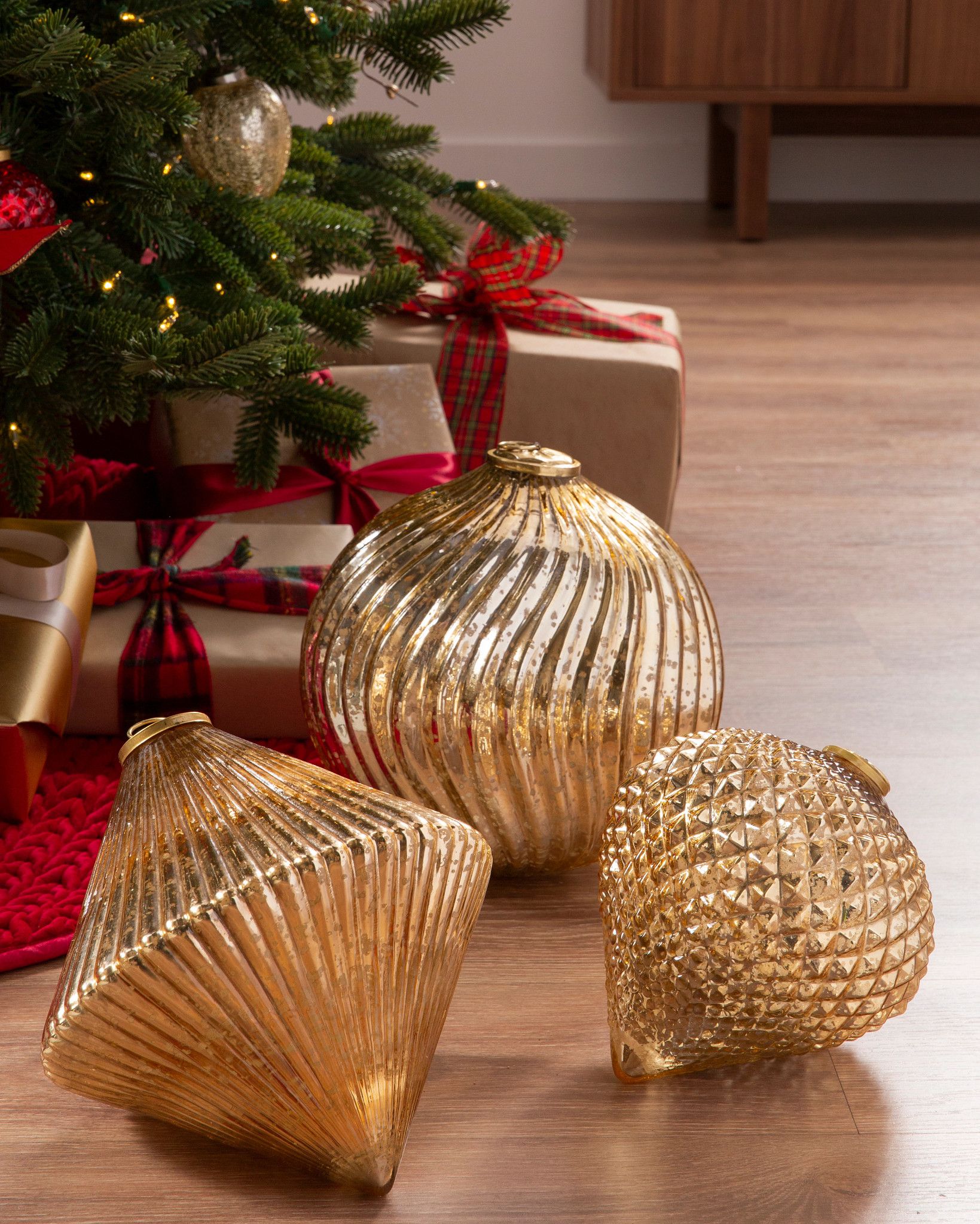 Balsam Hill 2020 Holiday 2 Gold Giant Mercury Glass Ornaments